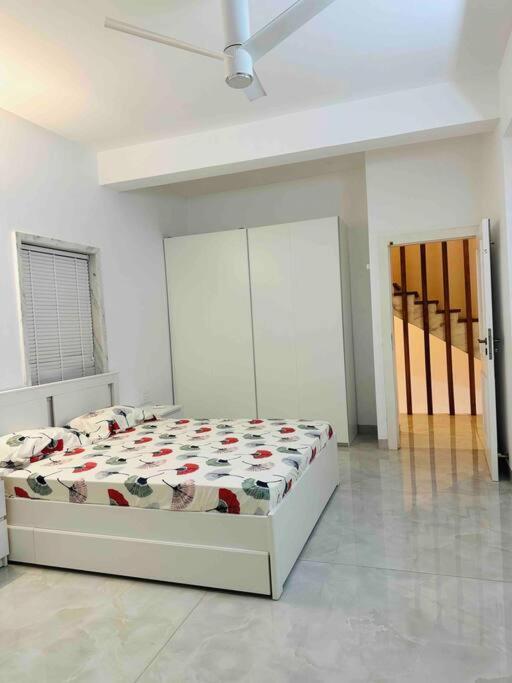 White House Sky View Theatre Villa In Gachibowli Luaran gambar